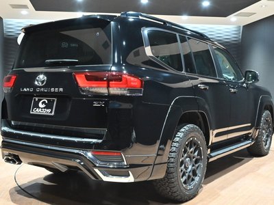 TOYOTA LAND CRUISER 300 - 2