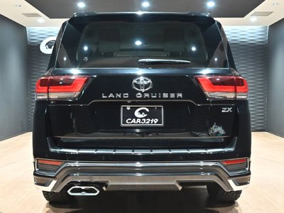 TOYOTA LAND CRUISER 300 - 4