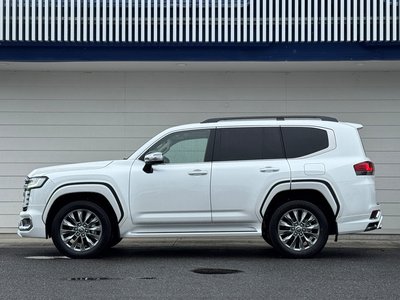 2025 Toyota LAND CRUISER 300 — миниатюра 20