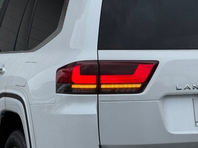 2025 Toyota LAND CRUISER 300 — миниатюра 23