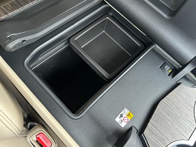 2025 Toyota LAND CRUISER 300 — миниатюра 46