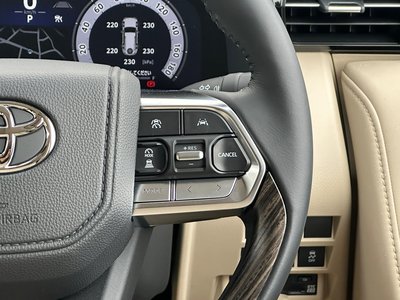 2025 Toyota LAND CRUISER 300 — миниатюра 43