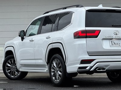 2025 Toyota LAND CRUISER 300 — миниатюра 27