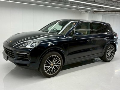 PORSCHE CAYENNE - 1