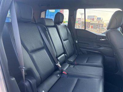 صورة مصغرة 36 لـ 2024 Toyota LAND CRUISER 250
