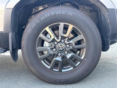 صورة مصغرة 48 لـ 2024 Toyota LAND CRUISER 250