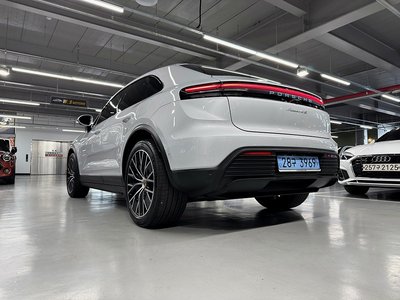 صورة 7 لـ 2025 Porsche MACAN