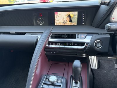 صورة مصغرة 15 لـ 2019 Lexus LC