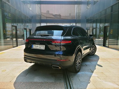 PORSCHE CAYENNE - 2