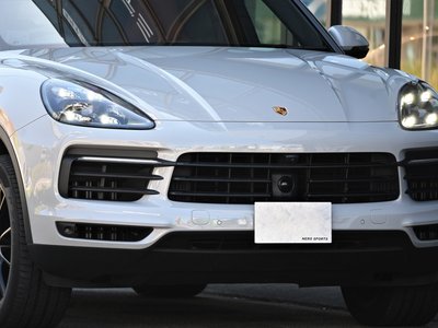 PORSCHE CAYENNE - 10