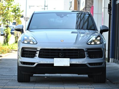 PORSCHE CAYENNE - 4