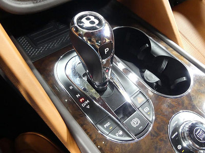 صورة 4 لـ 2021 Bentley BENTAYGA