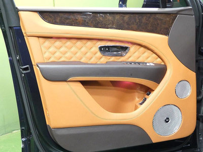 2021 Bentley BENTAYGA thumbnail 12
