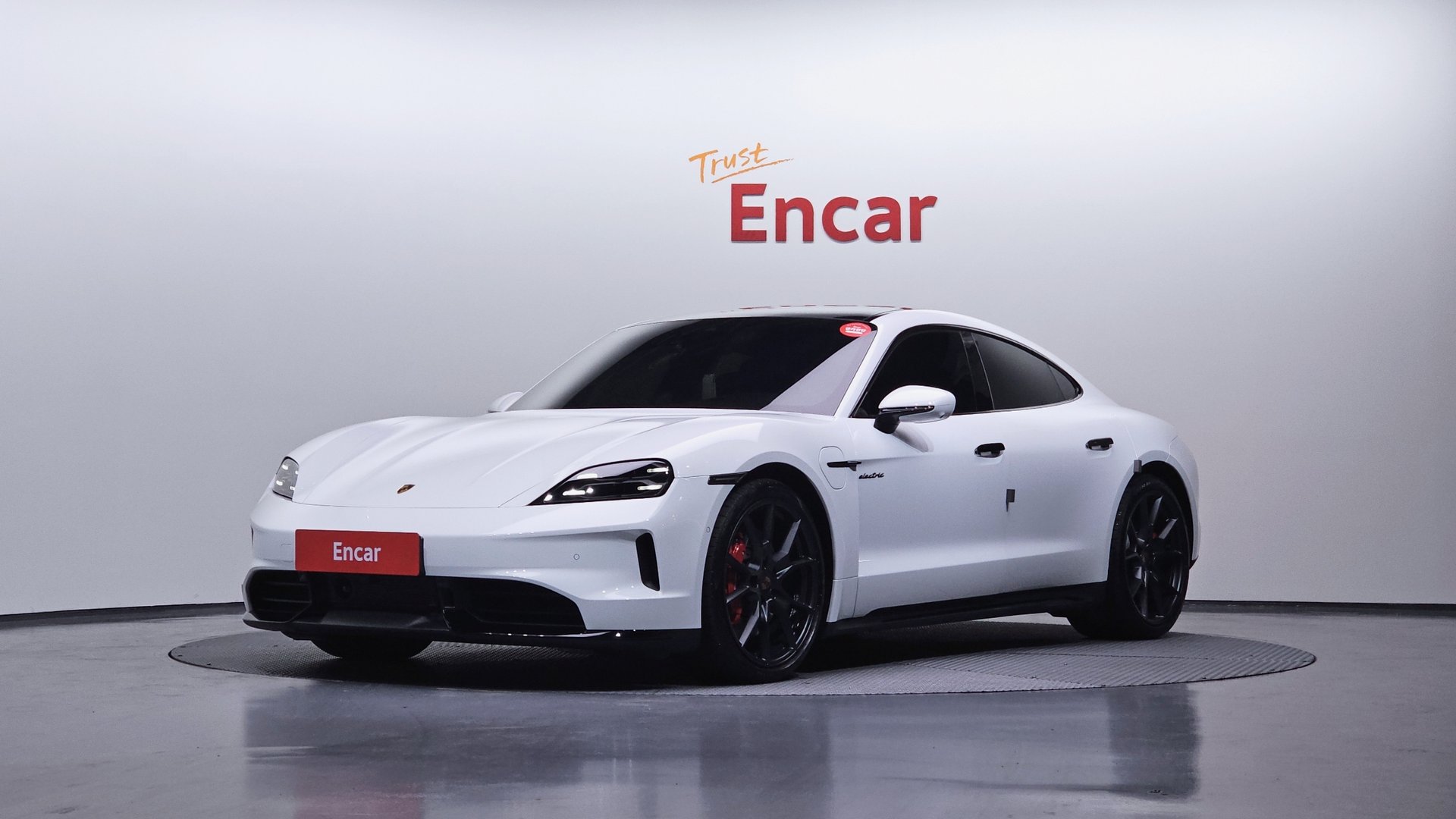 PORSCHE TAYCAN - View 1