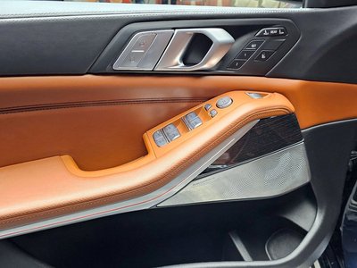 2021 BMW X7 thumbnail 17