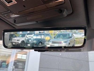 LAND ROVER DEFENDER - 6