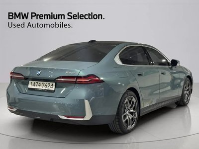 BMW 5 SERIES - 4