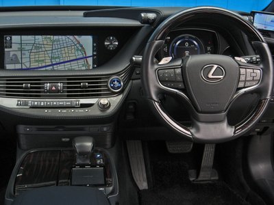صورة مصغرة 27 لـ 2017 Lexus LS
