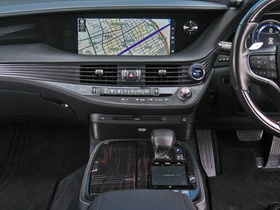 صورة مصغرة 28 لـ 2017 Lexus LS