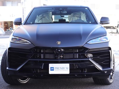 LAMBORGHINI URUS - 9