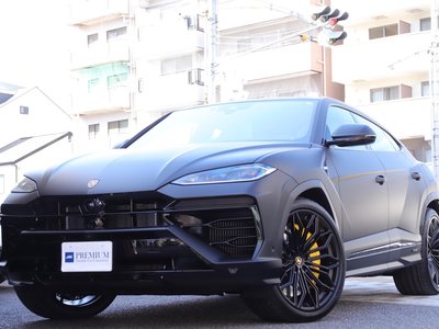 LAMBORGHINI URUS - 2