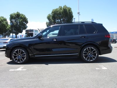 صورة 7 لـ 2026 BMW X7