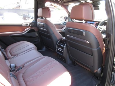 صورة مصغرة 30 لـ 2026 BMW X7