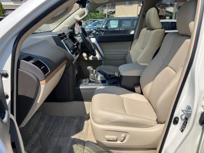 TOYOTA LAND CRUISER PRADO - 7