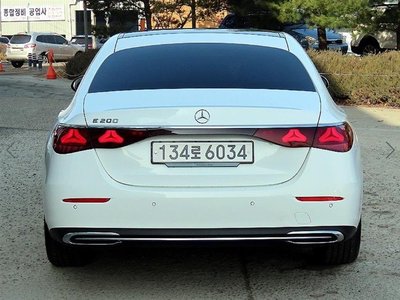 MERCEDES-BENZ E-CLASS - 3