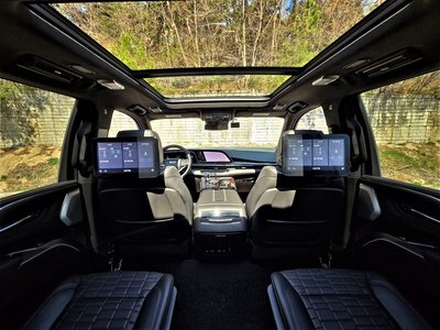 CADILLAC ESCALADE - 7