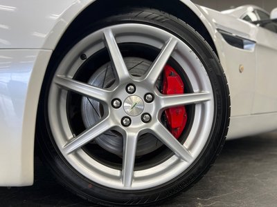 صورة 10 لـ 2008 Aston Martin V8