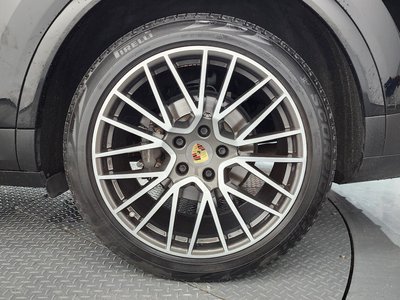 صورة 8 لـ 2019 Porsche CAYENNE