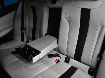 2018 BMW M5 — миниатюра 56