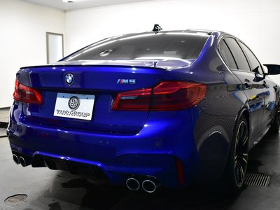 2018 BMW M5 — миниатюра 61