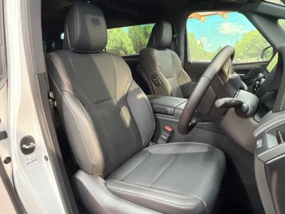 2025 Toyota ALPHARD — фото 8
