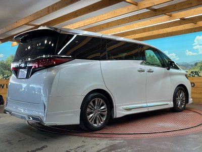 2025 Toyota ALPHARD — миниатюра 17