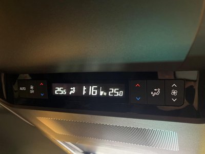 2025 Toyota ALPHARD — миниатюра 48