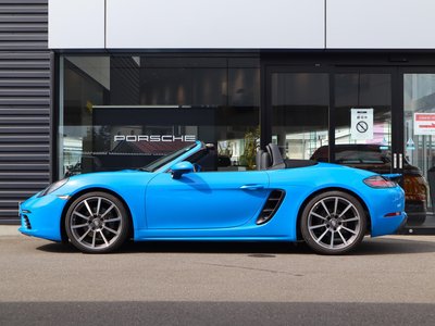 PORSCHE 718 - 8