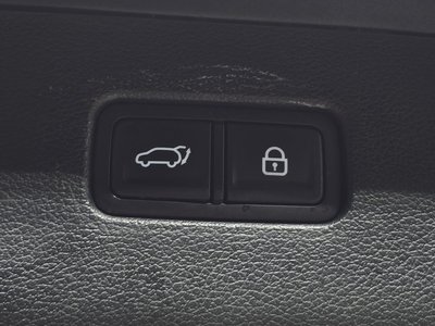 2020 Genesis GV80 thumbnail 19