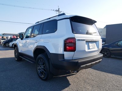 TOYOTA LAND CRUISER 250 - 3