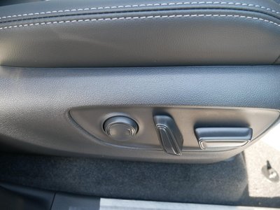 TOYOTA LAND CRUISER 250 - 8