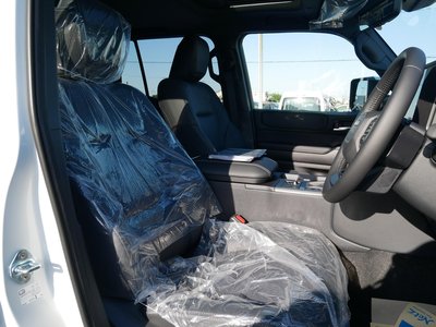 TOYOTA LAND CRUISER 250 - 7