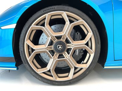 صورة 10 لـ 2024 Lamborghini HURACAN