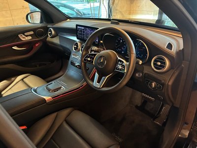 2021 Mercedes-BENZ GLC photo 2