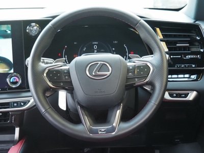 صورة مصغرة 40 لـ 2023 Lexus RX