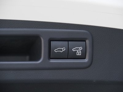 صورة مصغرة 36 لـ 2023 Lexus RX