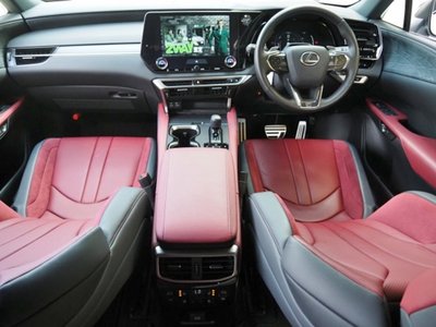 صورة مصغرة 25 لـ 2023 Lexus RX