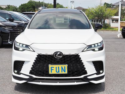 صورة 2 لـ 2023 Lexus RX