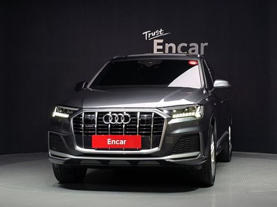 صورة 2 لـ 2021 AUDI Q7