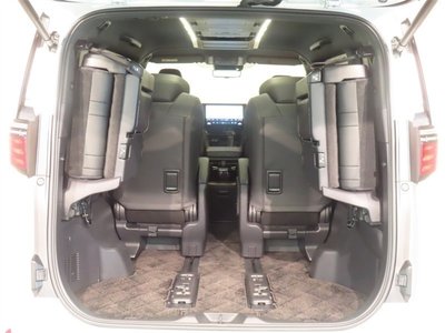 2026 Toyota ALPHARD — миниатюра 33